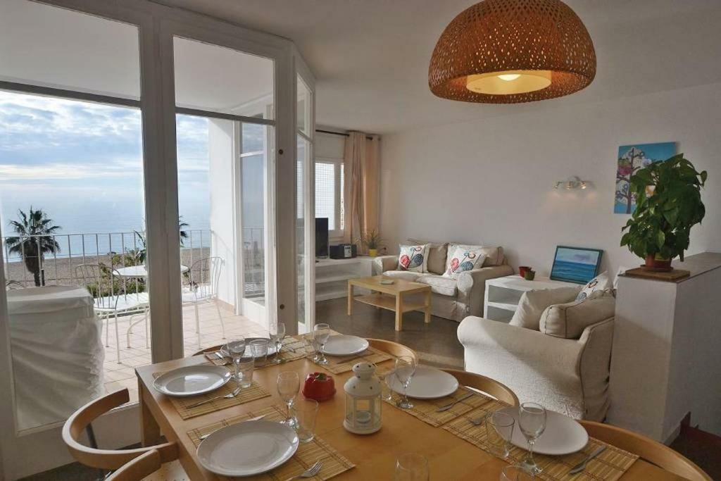 Ferienwohnung Duplex En Frente De La Playa Al Lado De Barcelona Canet De Mar Exterior foto