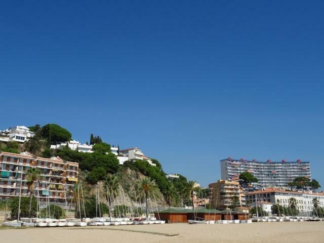 Ferienwohnung Duplex En Frente De La Playa Al Lado De Barcelona Canet De Mar Exterior foto